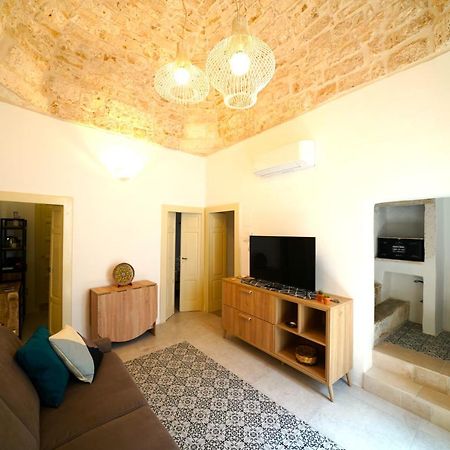 Domus Lapis - Con Terrazza Panoramica Villa Ostuni Eksteriør billede