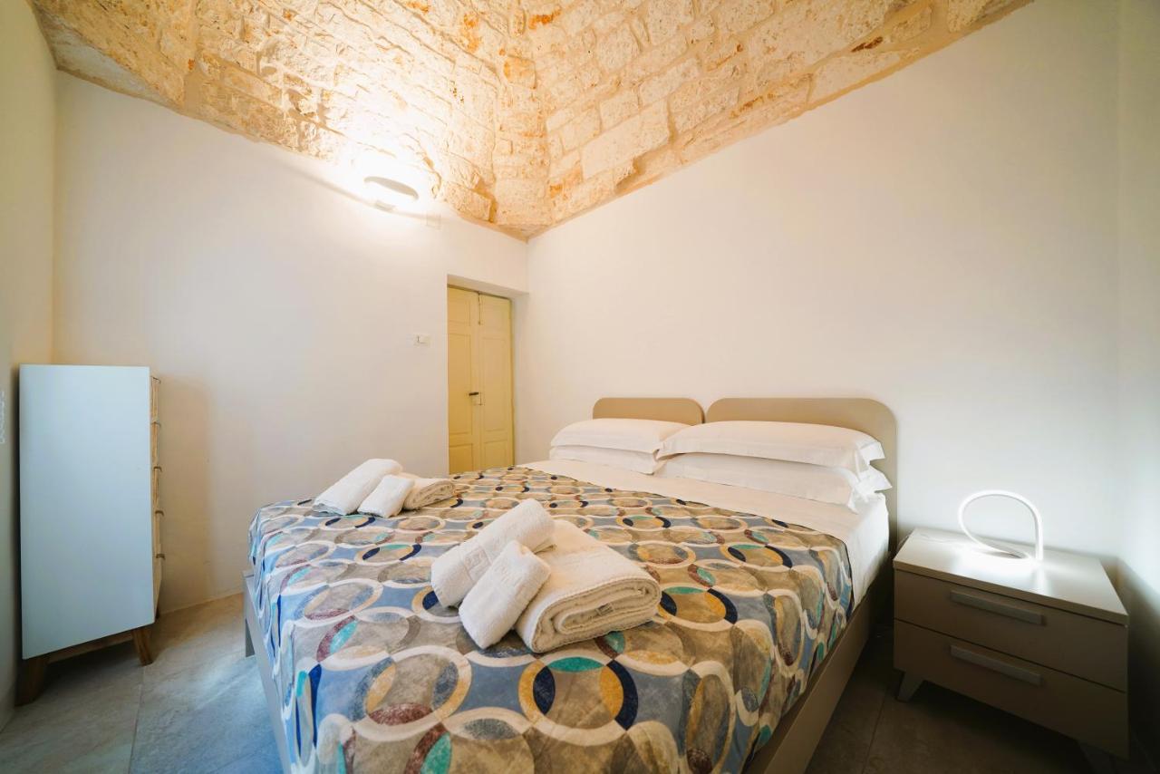 Domus Lapis - Con Terrazza Panoramica Villa Ostuni Eksteriør billede