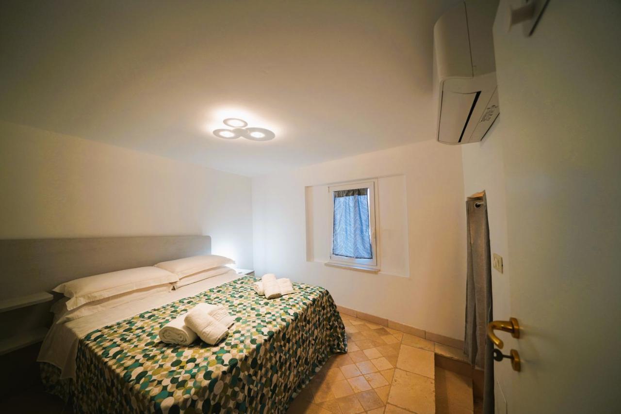 Domus Lapis - Con Terrazza Panoramica Villa Ostuni Eksteriør billede
